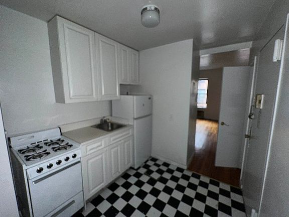 2nd image of 421 E 82nd St APT 2C