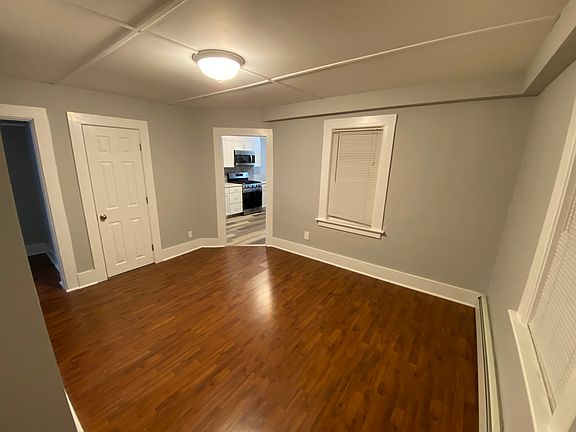 5th image of 1014 Main St