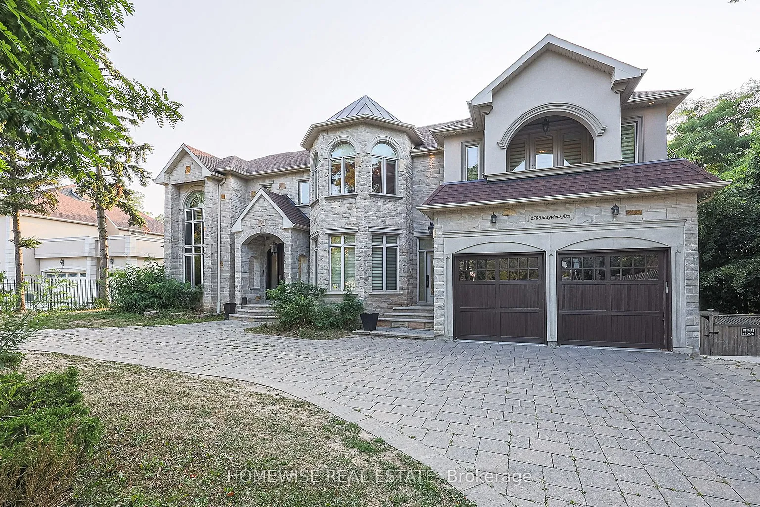 2706 Bayview Ave photo 1