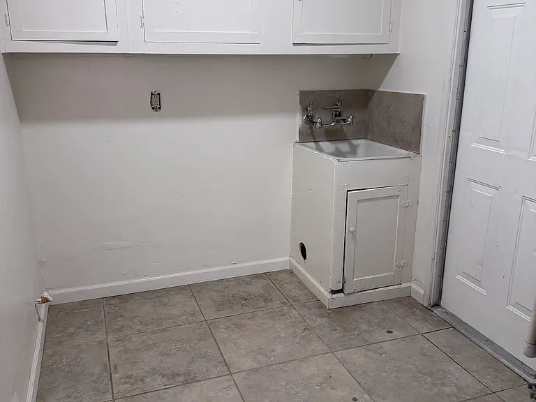 1829 E Avenue Q9 — Photo 4