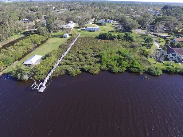 12555 Roseland Rd, Sebastian, FL 32958