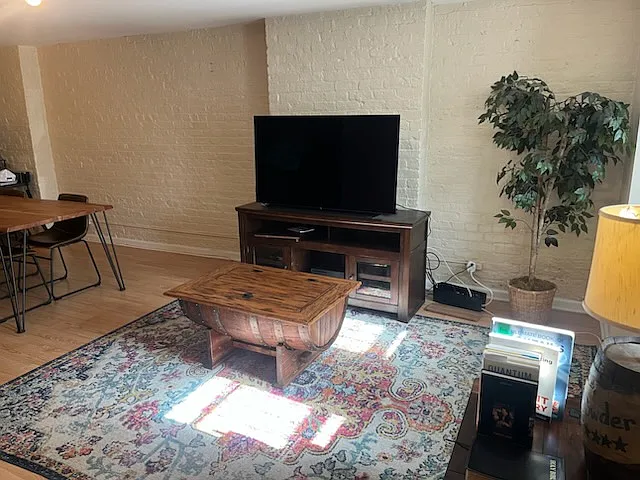 556 W Belden Ave #G — Photo 11