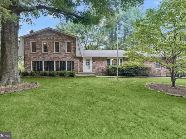 20621 Farcroft Ln, Gaithersburg, MD 20882