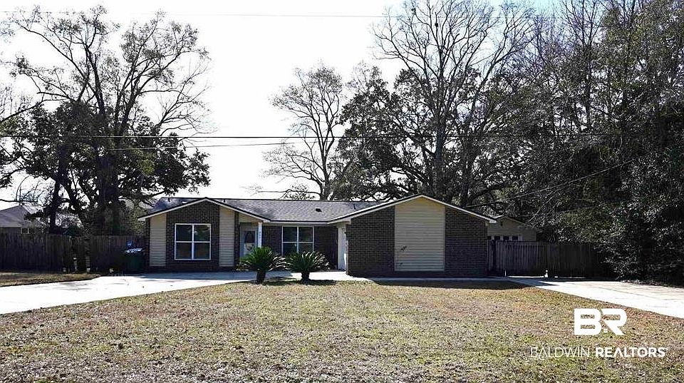1st image of 925 E Boyd Ln