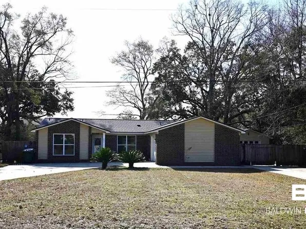925 E Boyd Ln, Pensacola, FL 32534