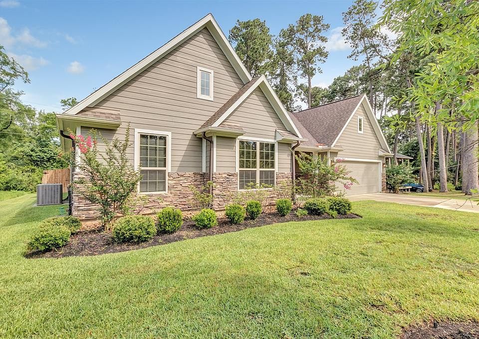 1st image of 15706 Corinthian Way