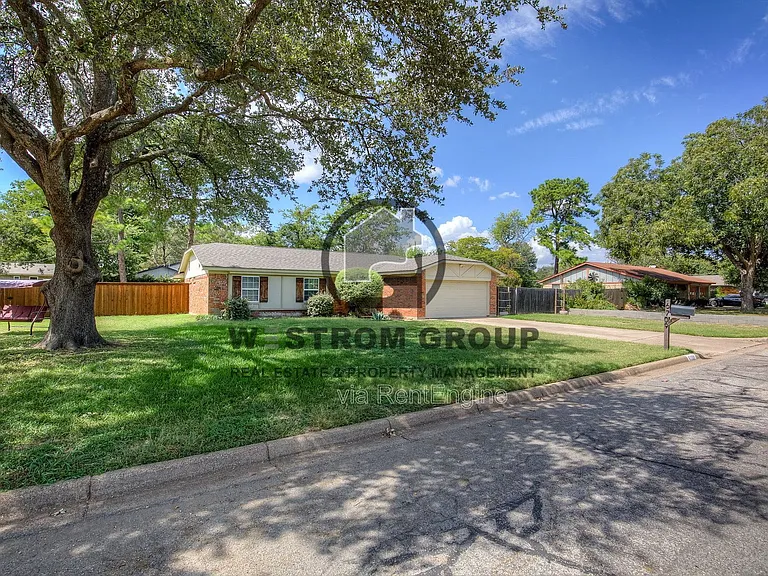6709 Mabell St — Photo 4