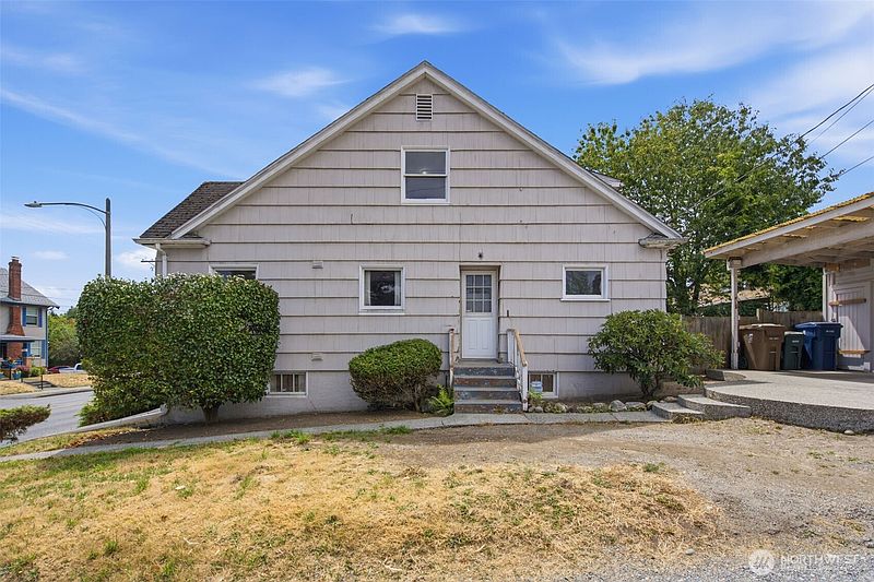 3rd image of 712 S Union Avenue