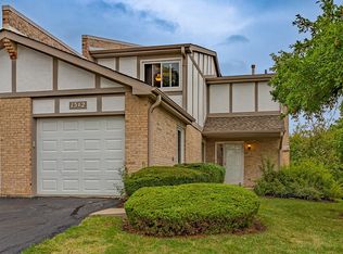 1512 Columbia Ct #1512, Elk Grove Village, IL 60007