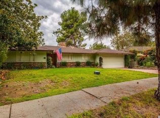 1075 Pine Bluff Dr, Pasadena, CA 91107