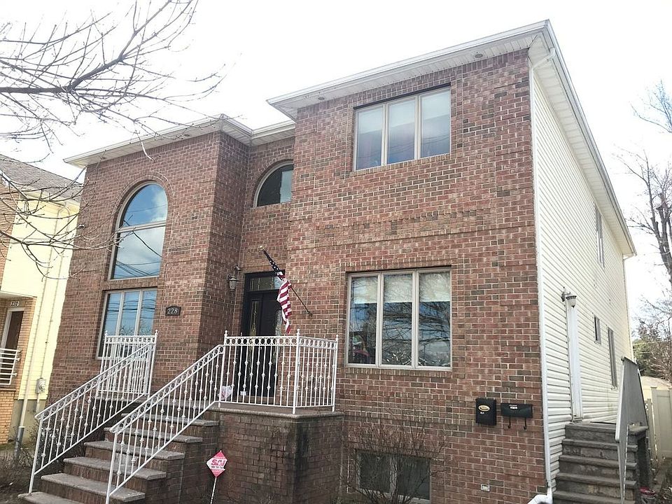 1st image of 228 Melvin Ave