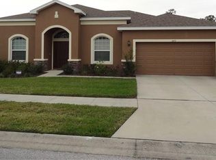 6053 Evansbrook Dr, Zephyrhills, FL 33541