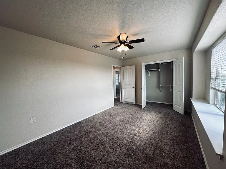 7102 Hibiscus Fls — Photo 27