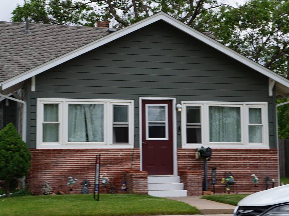 1st image of 328 Aurora St