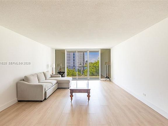 4th image of 1001 91st St #Cu-511
