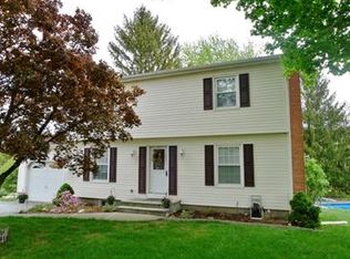 27 High Point Cir, Franklin, NJ 07416