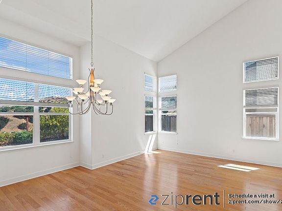 5th image of 7400 Greenville Pl