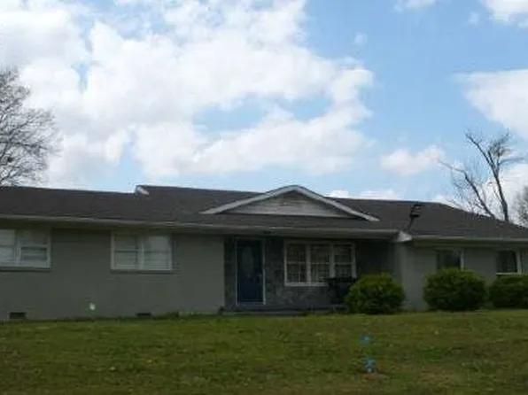 1405 S Sunswept Dr, Union City, TN 38261