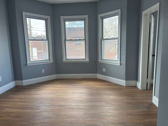 4th image of 112 S 15th St Floor 2