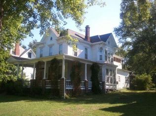 805 N Cedar St, Abilene, KS 67410