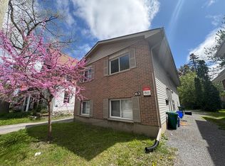 63 Nelson St #B, Kingston, ON K7L 3W7