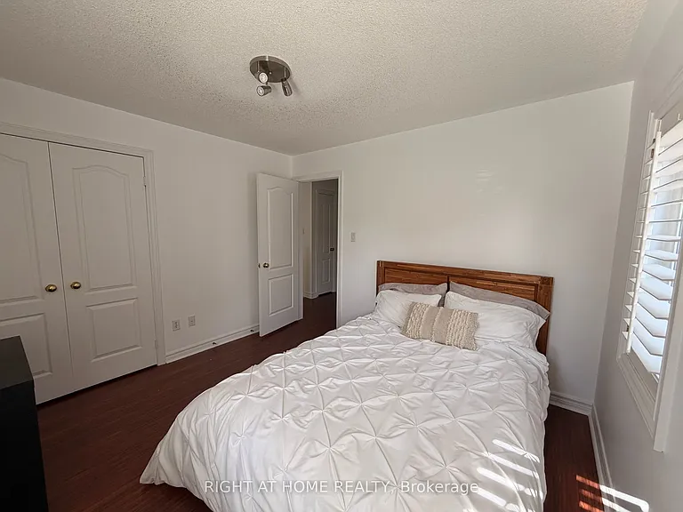 2 Mary Gapper Cres #7 — Photo 45
