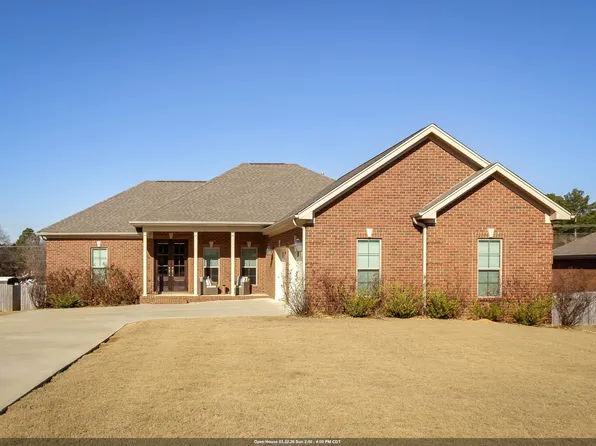 135 Oldenburg Dr, Killen, AL 35645