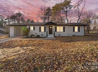 1102 York Rd, Kings Mountain, NC 28086