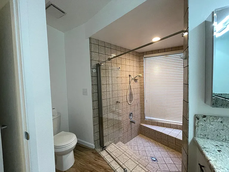 179 W Quincy Ave — Photo 21