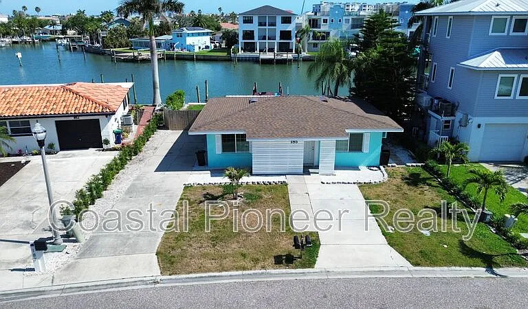 185 175th Terrace Dr E — Photo 3