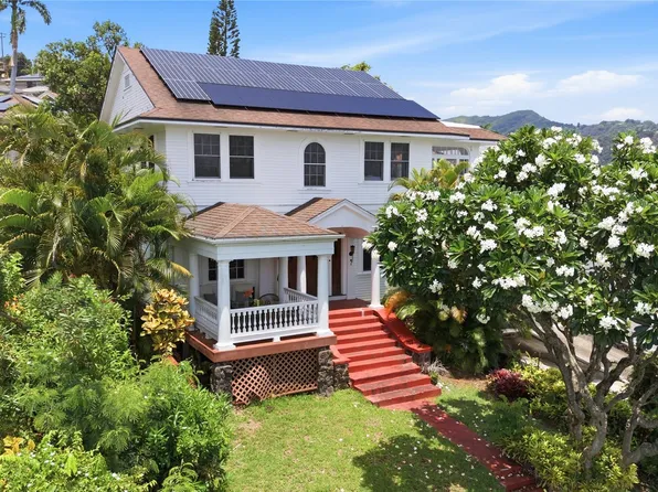 1176 Alewa Dr, Honolulu, HI 96817