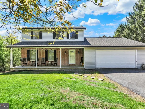 28 Ginna B Dr, Robesonia, PA 19551