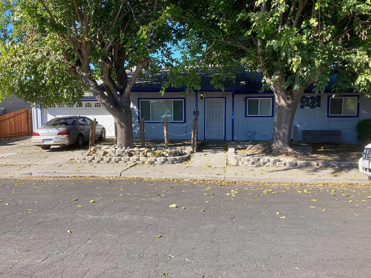 3 bed, 1176 sqft, $2,800 — Photo 2