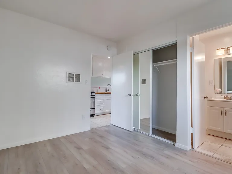 1024 Turquoise St #A — Photo 25