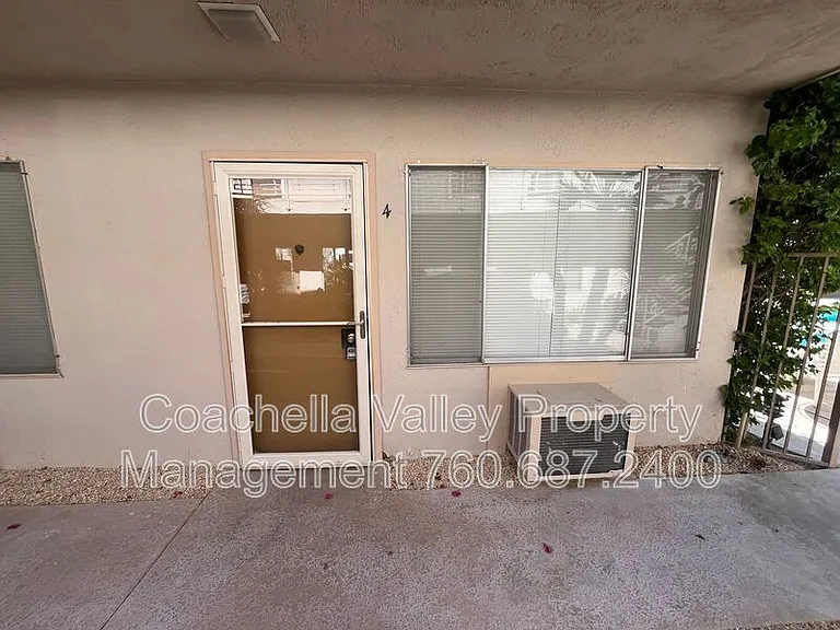 2290 S Palm Canyon Dr #4 — Photo 2