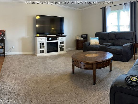 5th image of 2615 Hayslette Ave