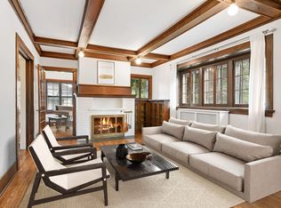 118 Rustic Ldg W, Minneapolis, MN 55419