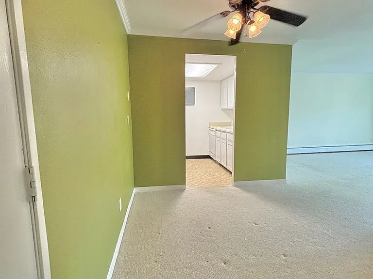 1150 Golden Cir #501 — Photo 4