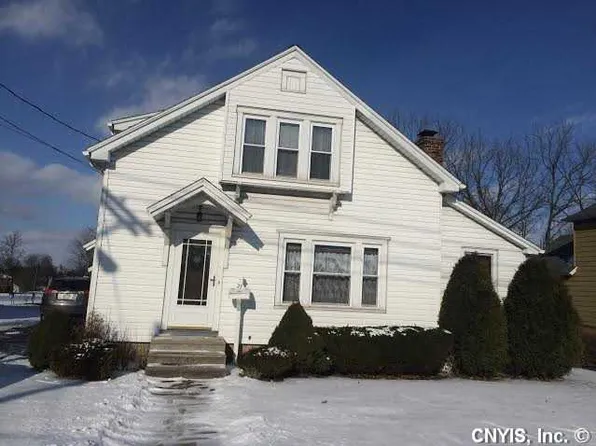 27 Catlin St, Auburn, NY 13021