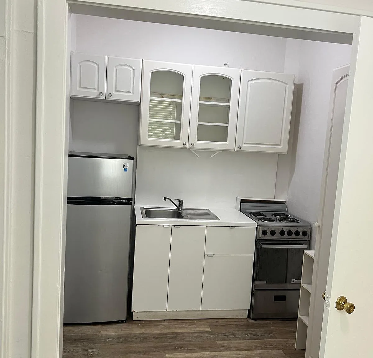 102 Menores Avenue - 8 — Photo 2