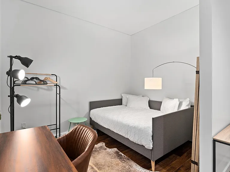 2nd bedroom/office