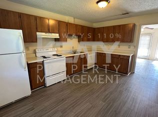 102 Country Ln #C, Lafayette, LA 70508