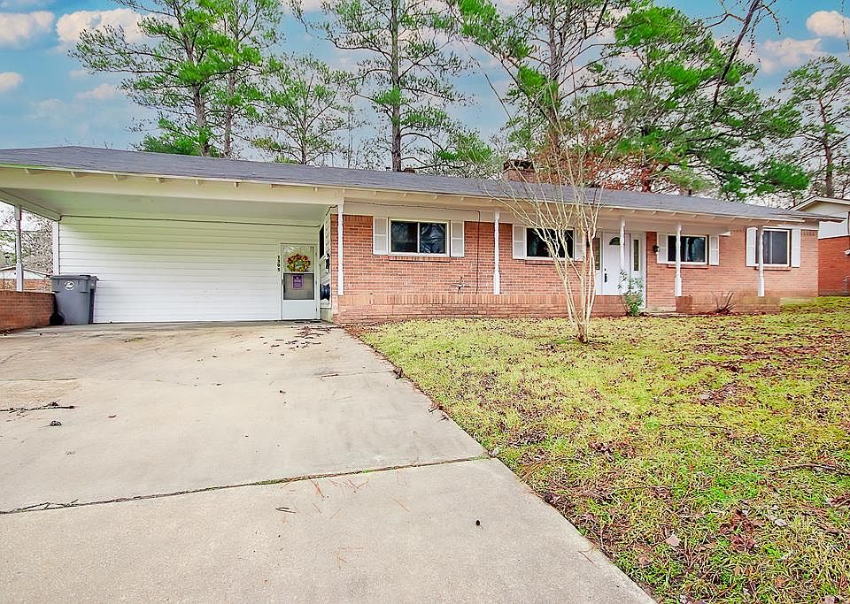 1305 Robinwood Dr, Lufkin, TX 75904 | Zillow