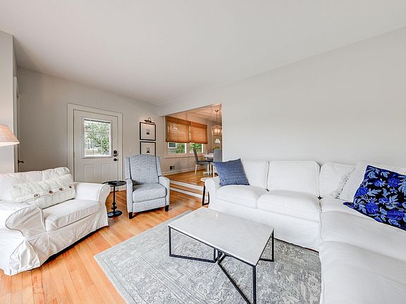 5th image of 3140 Westedge Blvd
