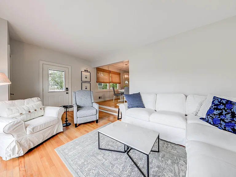 3140 Westedge Blvd — Photo 5