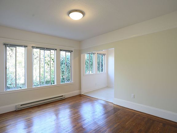3rd image of 725 Grove St APT 2