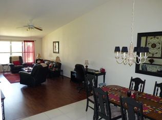 4120 Looking Glass Ln APT 6, Naples, FL 34112