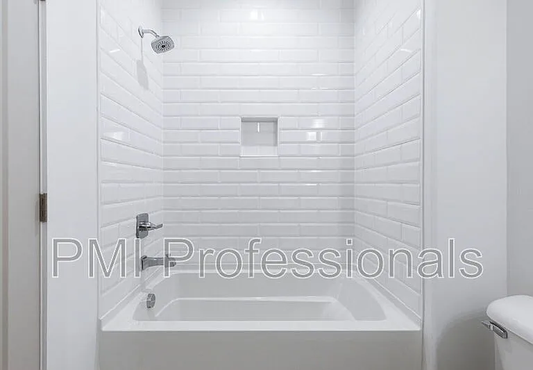 219 S Bilbro Ave — Photo 21