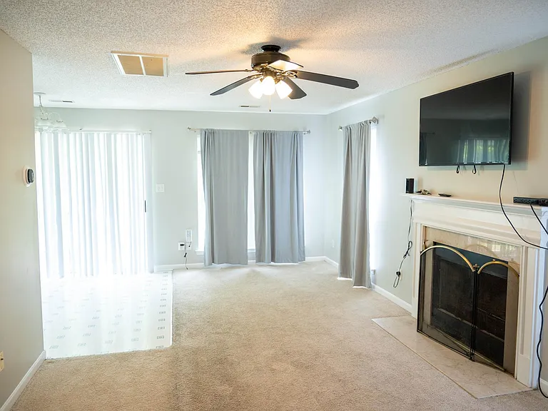 5320 Starflower Dr — Photo 6