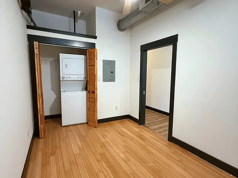 Cobblestone Commons — Photo 10